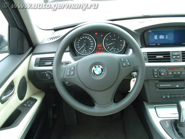BMW 330 (111)